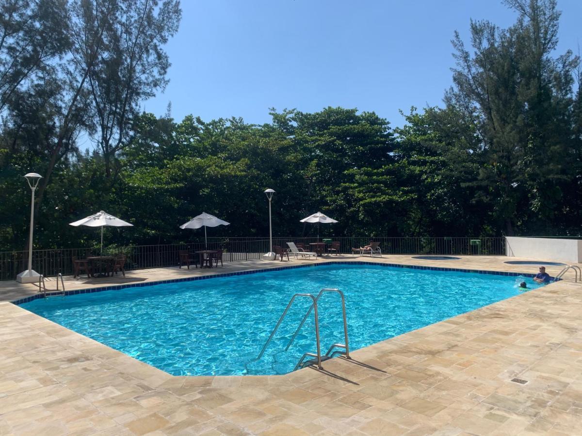 Flat Com 65 Metros; Sala; Duas Suites; Cozinha Recem-Reformado Rio de Janeiro Bagian luar foto
