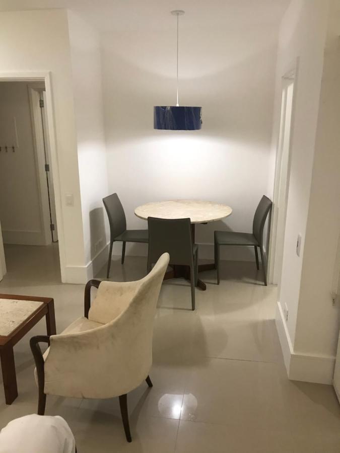 Flat Com 65 Metros; Sala; Duas Suites; Cozinha Recem-Reformado Rio de Janeiro Bagian luar foto